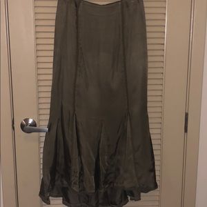 Cinq a sept military green long skirt !